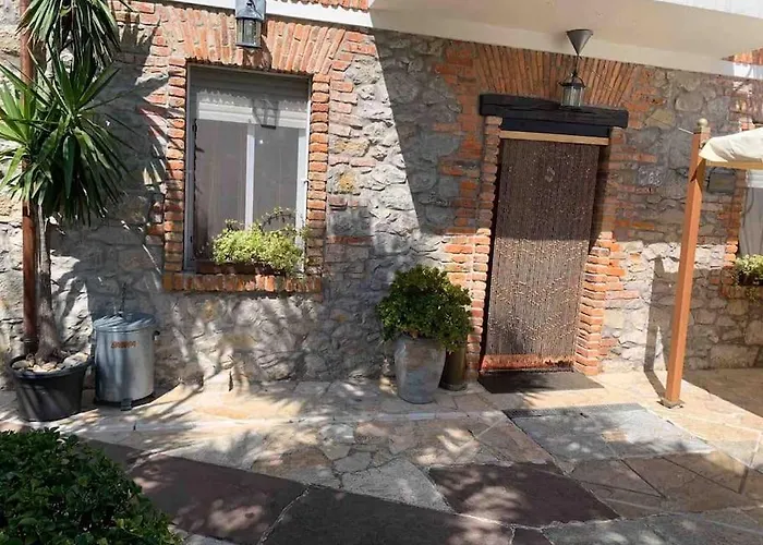 Apartmán Con Jardin